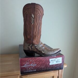 Lucchese snake-skinned leather boots - size 8.5 - ladies